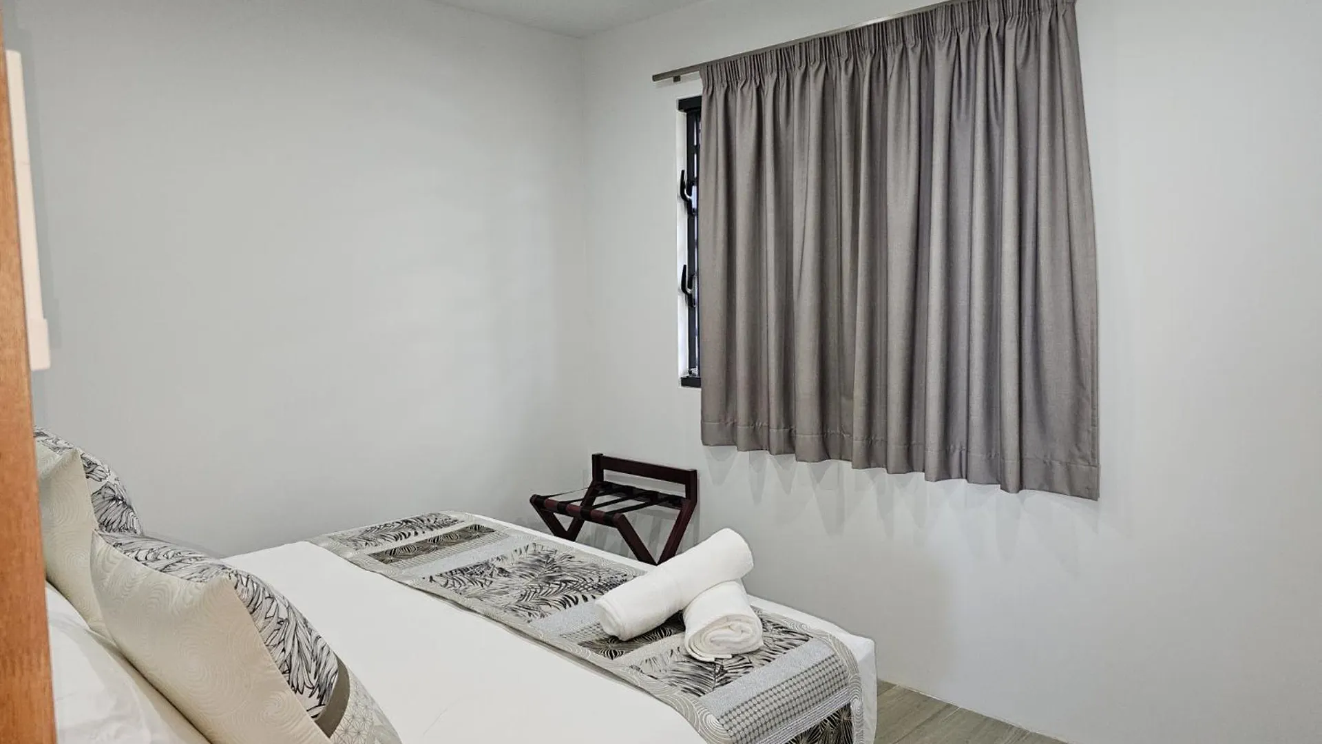 Raina Lodge - Fare Oriana - Piscine Privee Хаапити 0*,